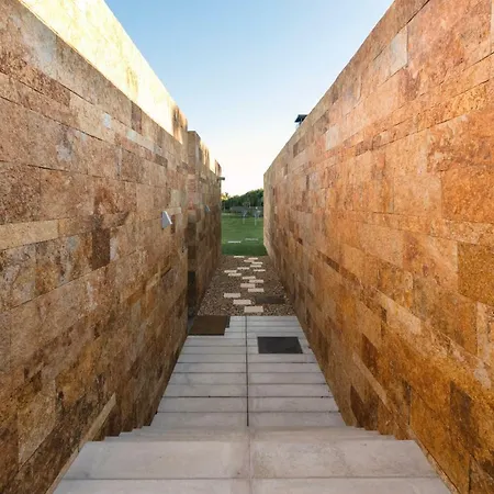 L Orangerie Ca By Intiholidays *