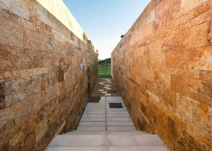 L Orangerie Ca By Intiholidays *